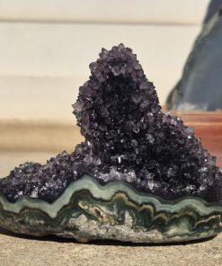 Scalénoèdre de calcite améthysé