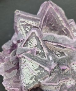 Fluorite octaèdrique violette