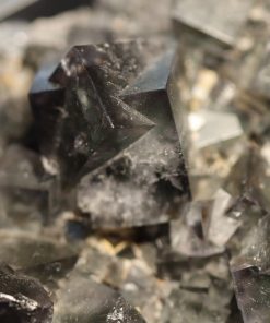 Alternative view of Fluorite violette England