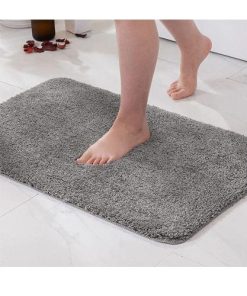 Pose pied avec fourrure